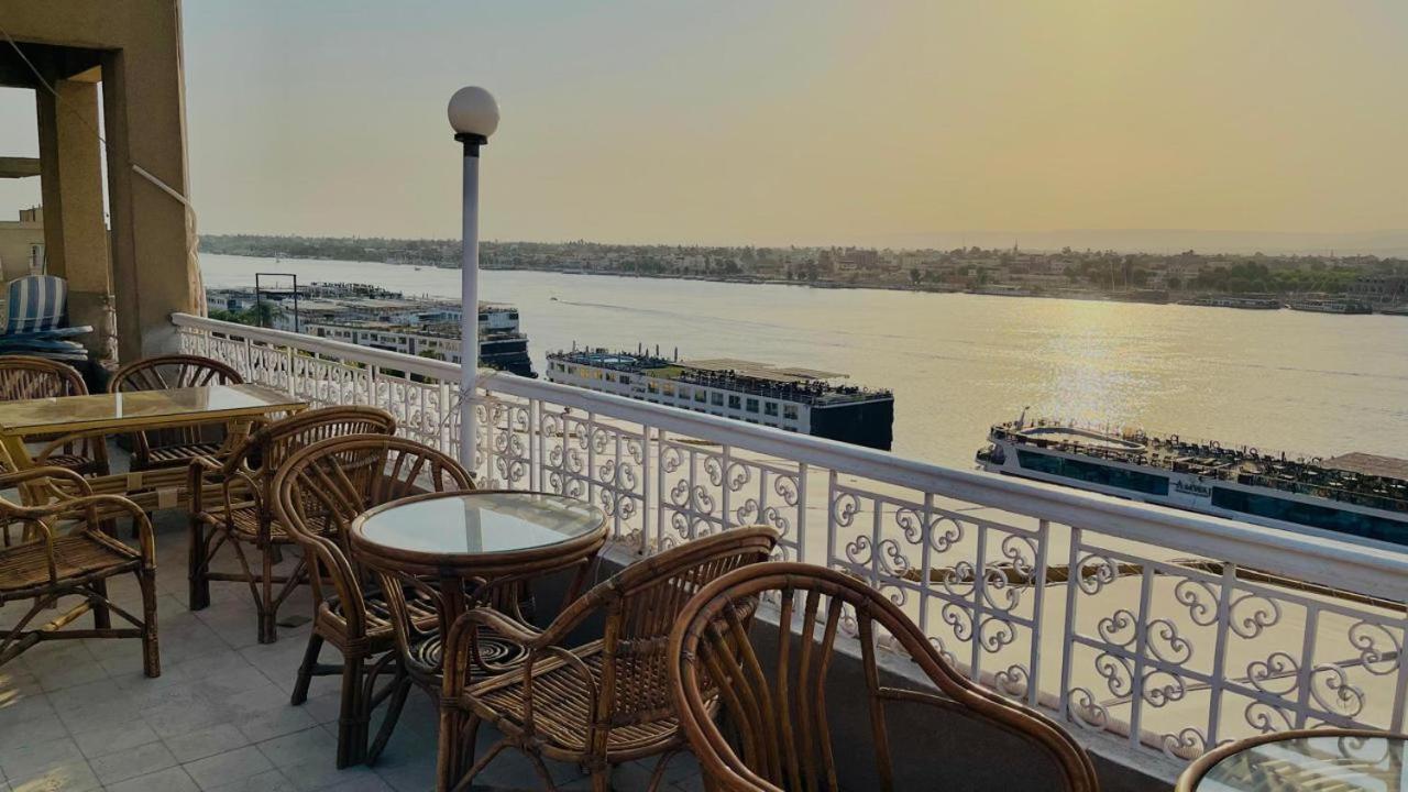 Merry Land Hotel & Roof Top Nile Restaurant Luxor Luaran gambar