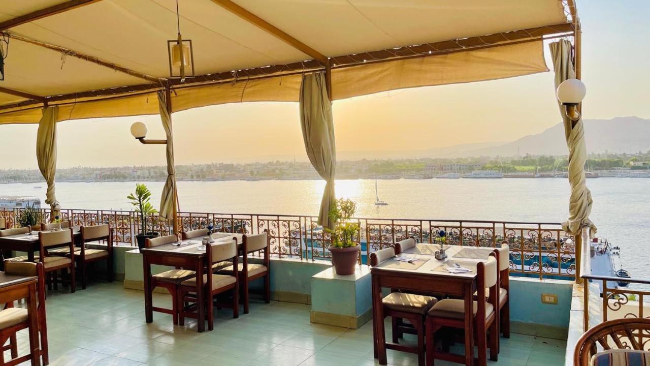Merry Land Hotel & Roof Top Nile Restaurant Luxor Luaran gambar