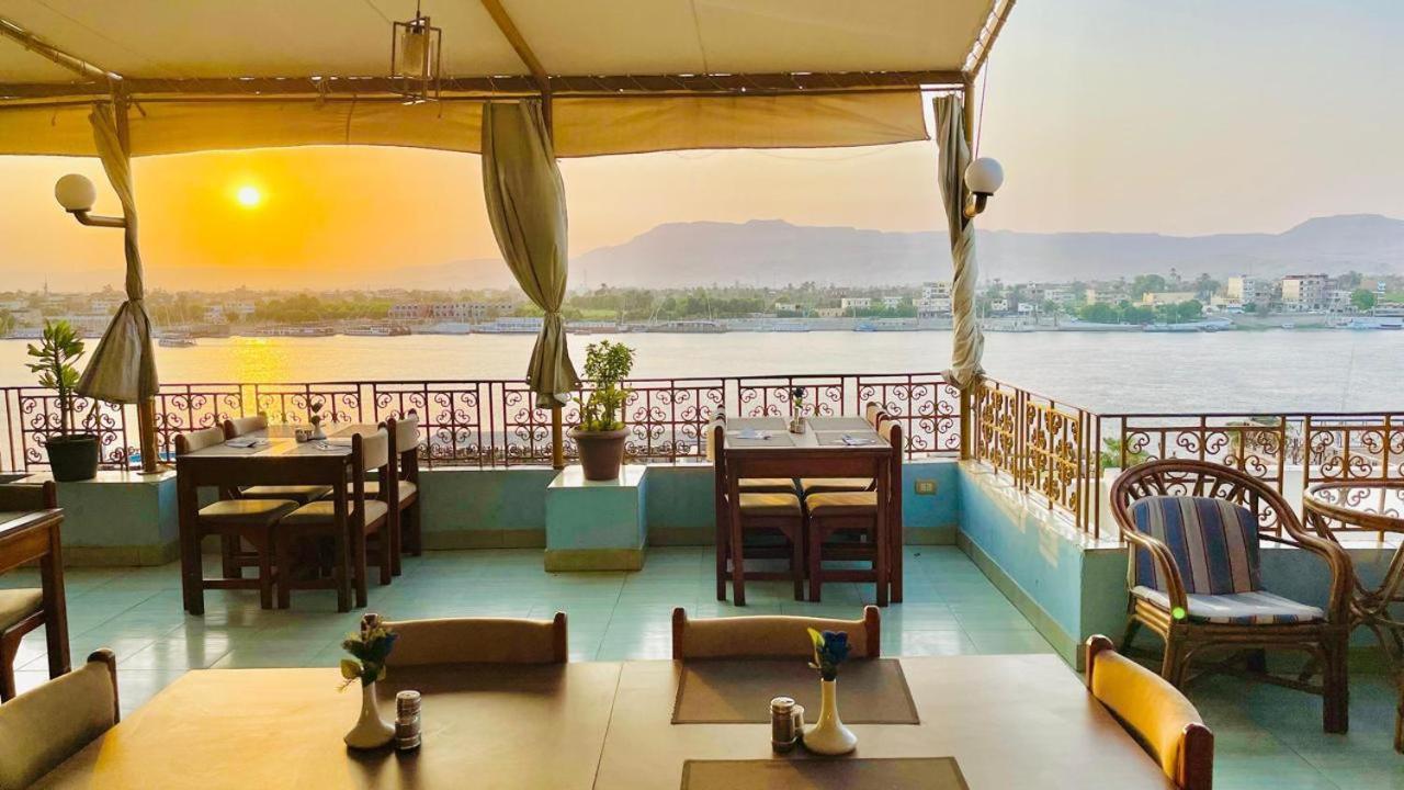 Merry Land Hotel & Roof Top Nile Restaurant Luxor Luaran gambar