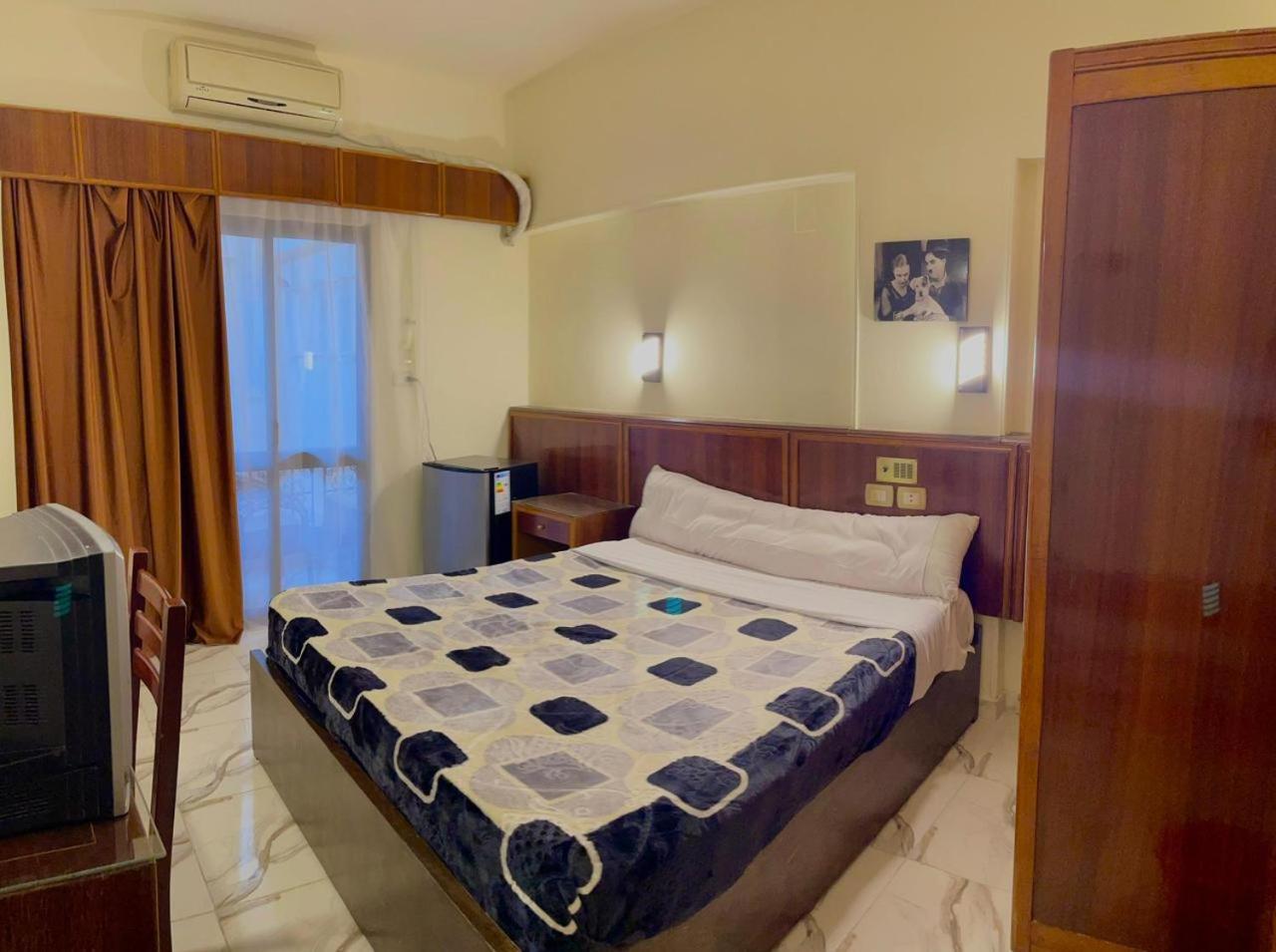 Merry Land Hotel & Roof Top Nile Restaurant Luxor Luaran gambar